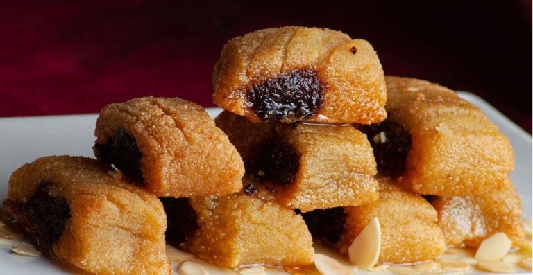 How to Order and Enjoy Pastries in Essaouira: Traveler’s Guide