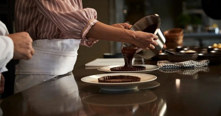 Pastry classes in Fez & food tours: the best experiences to book (USA-friendly guide)